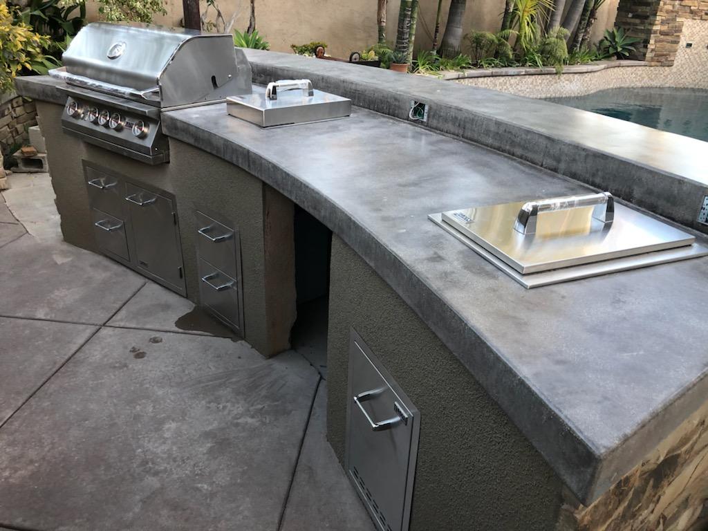 Lion Grills - Outdoor Kitchen