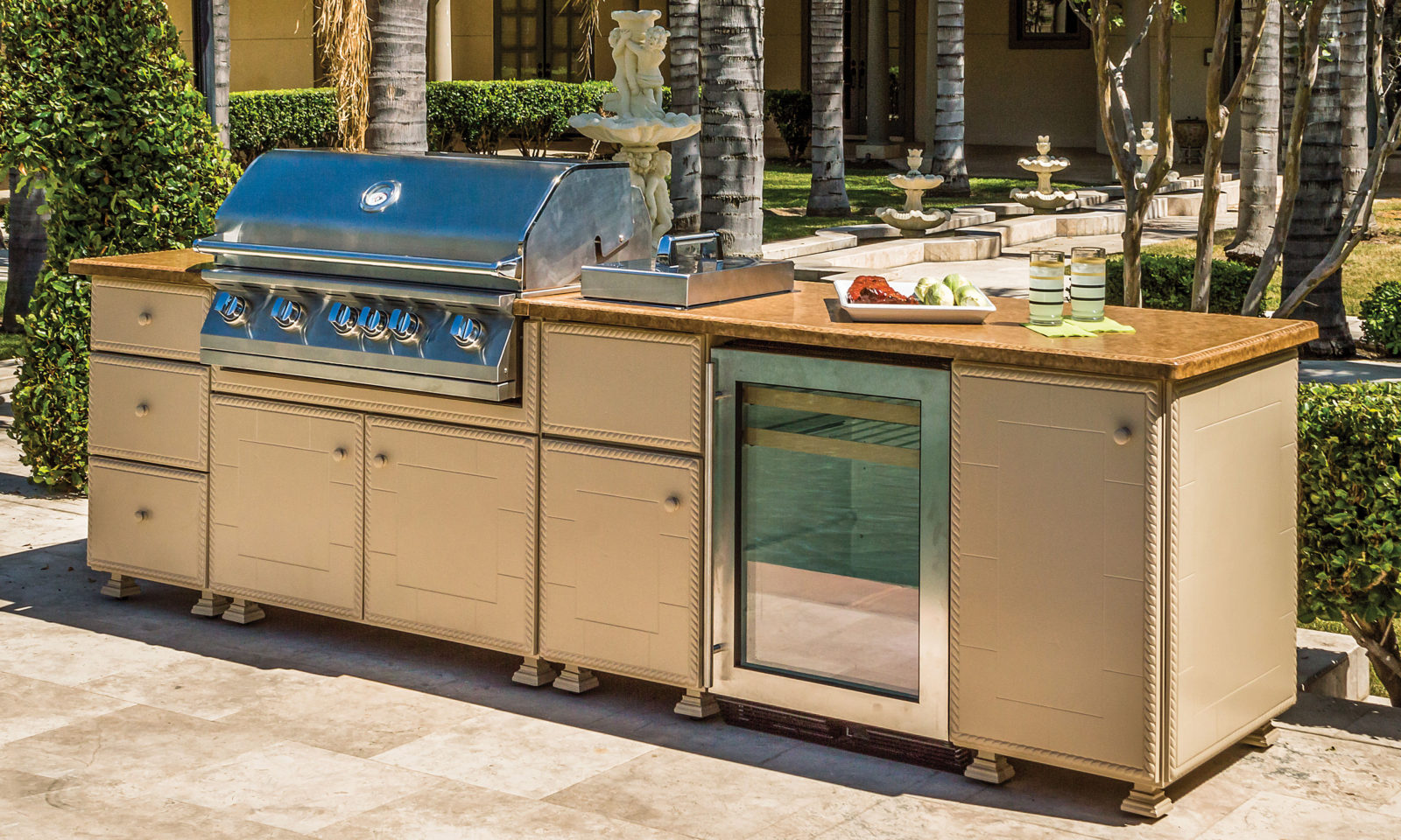 Outdoor BBQ Island Lion Grills