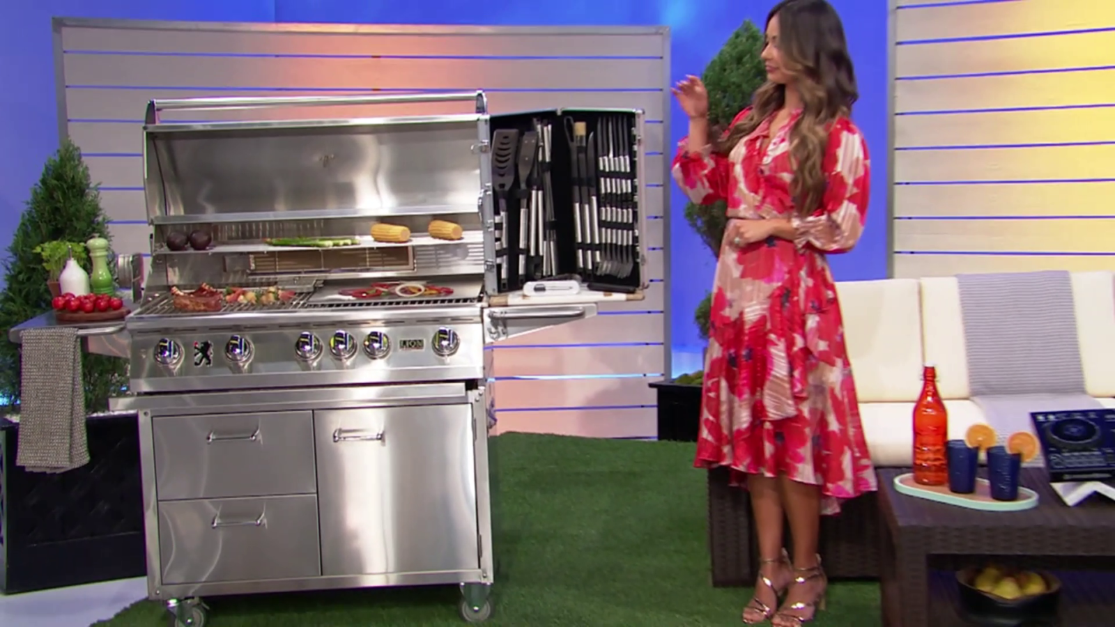 Lion Grills - Another Image of our Grill and Cart Combo on CBS' The Price is Right